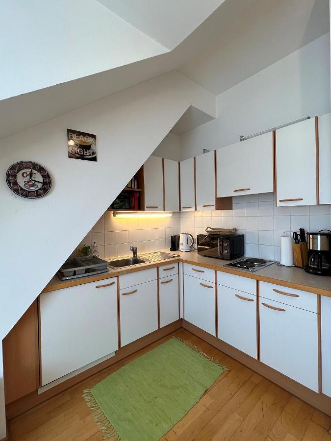 Cosy In Location Apartament Viena